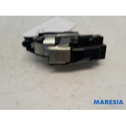 Citroen - C5 - Tailgate lock mechanism