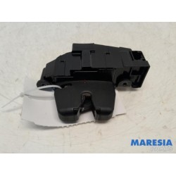 Citroen - C5 - Tailgate lock mechanism