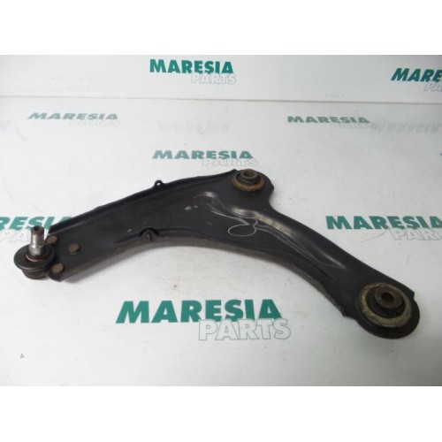 Renault - Laguna - Front lower wishbone, left