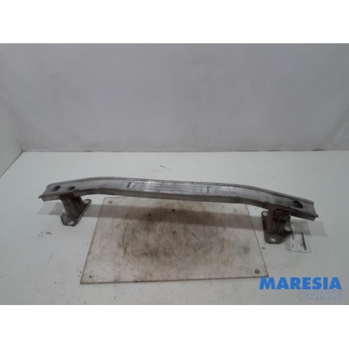 Renault - Clio - Front bumper frame