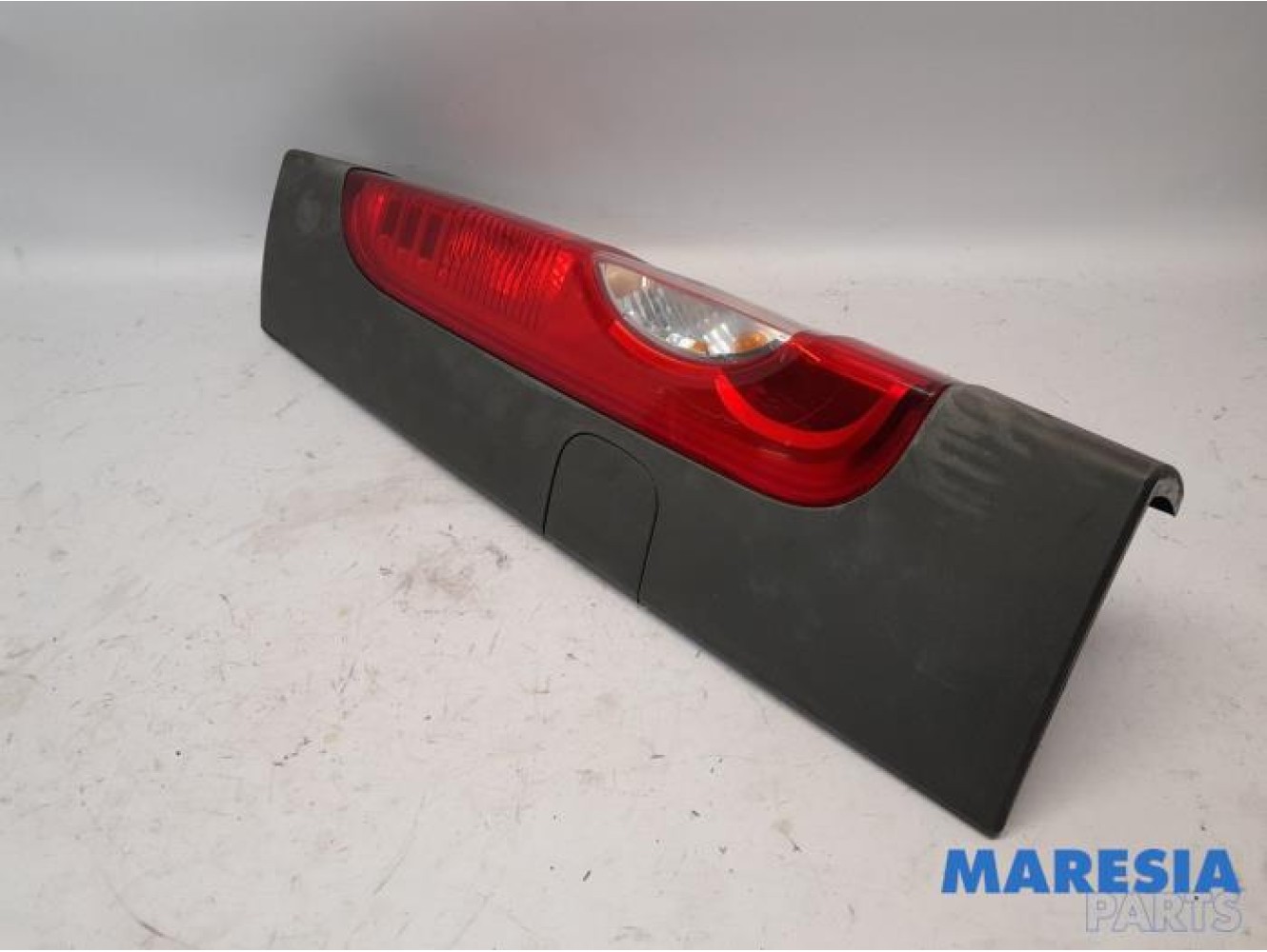 Renault - Trafic - Achterlicht links