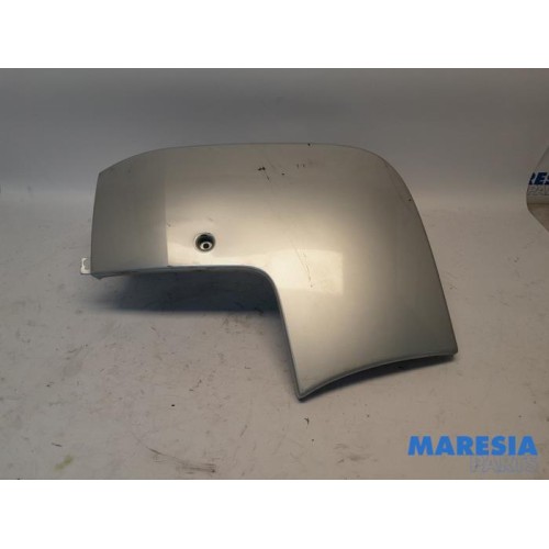 Renault - Trafic - Rear bumper component, left