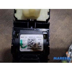 Renault - Captur - Multi-functional window switch