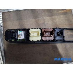 Renault - Captur - Multi-functional window switch