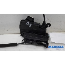 Renault - Captur - Front door lock mechanism 4-door, right