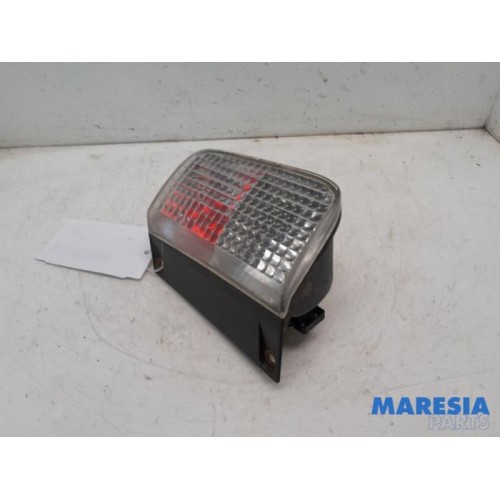 Renault - Trafic - Reversing light, left