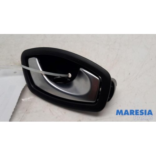 Renault - Captur - Front door handle 4-door, right