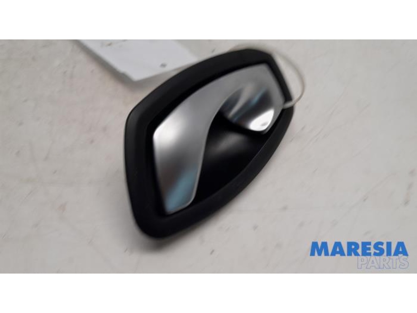 Renault - Captur - Door handle 4-door, front left