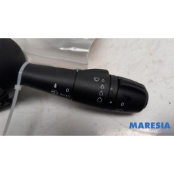 Renault - Captur - Wiper switch