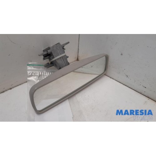Renault - Captur - Rear view mirror