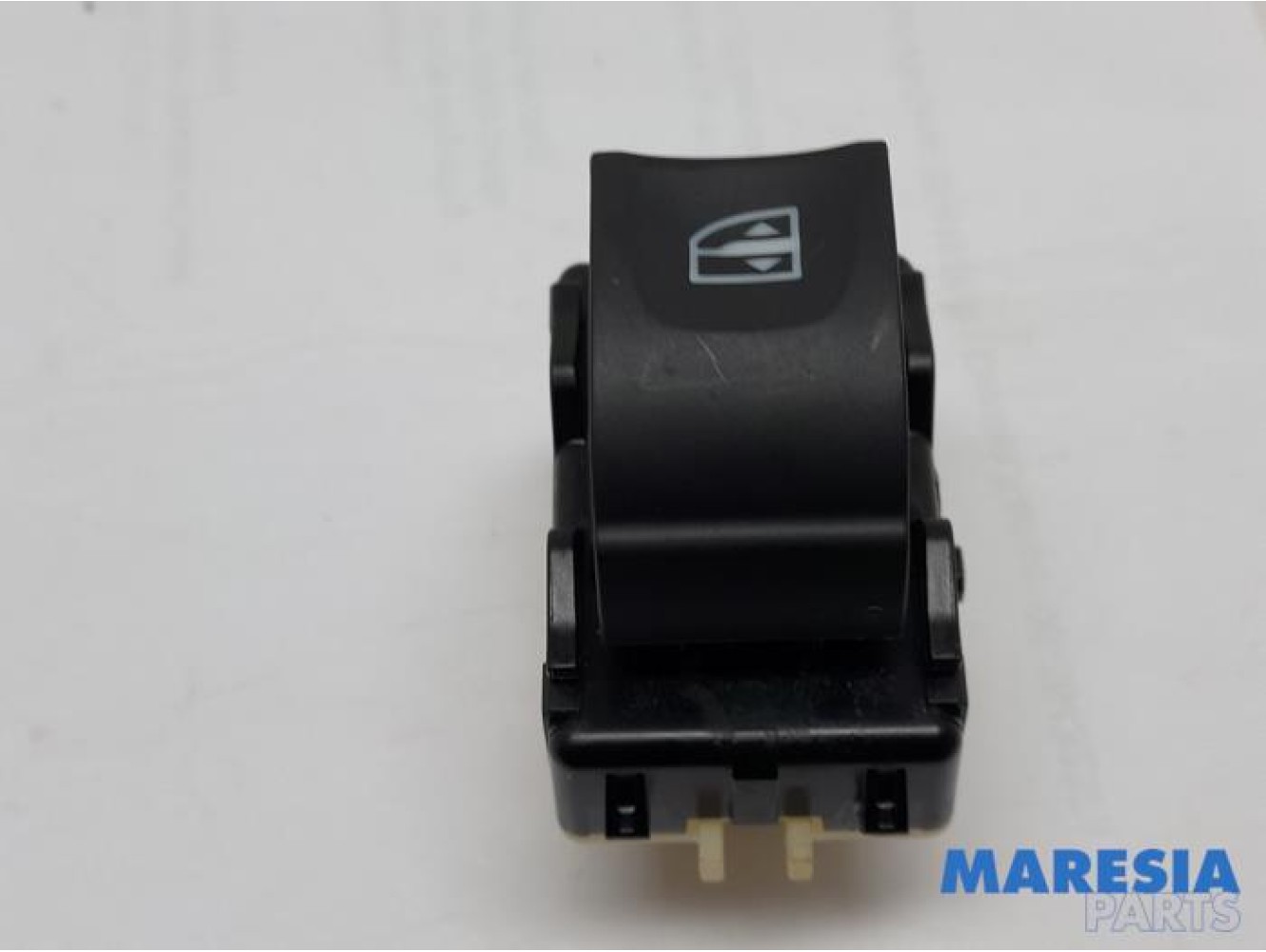 Renault - Captur - Electric window switch
