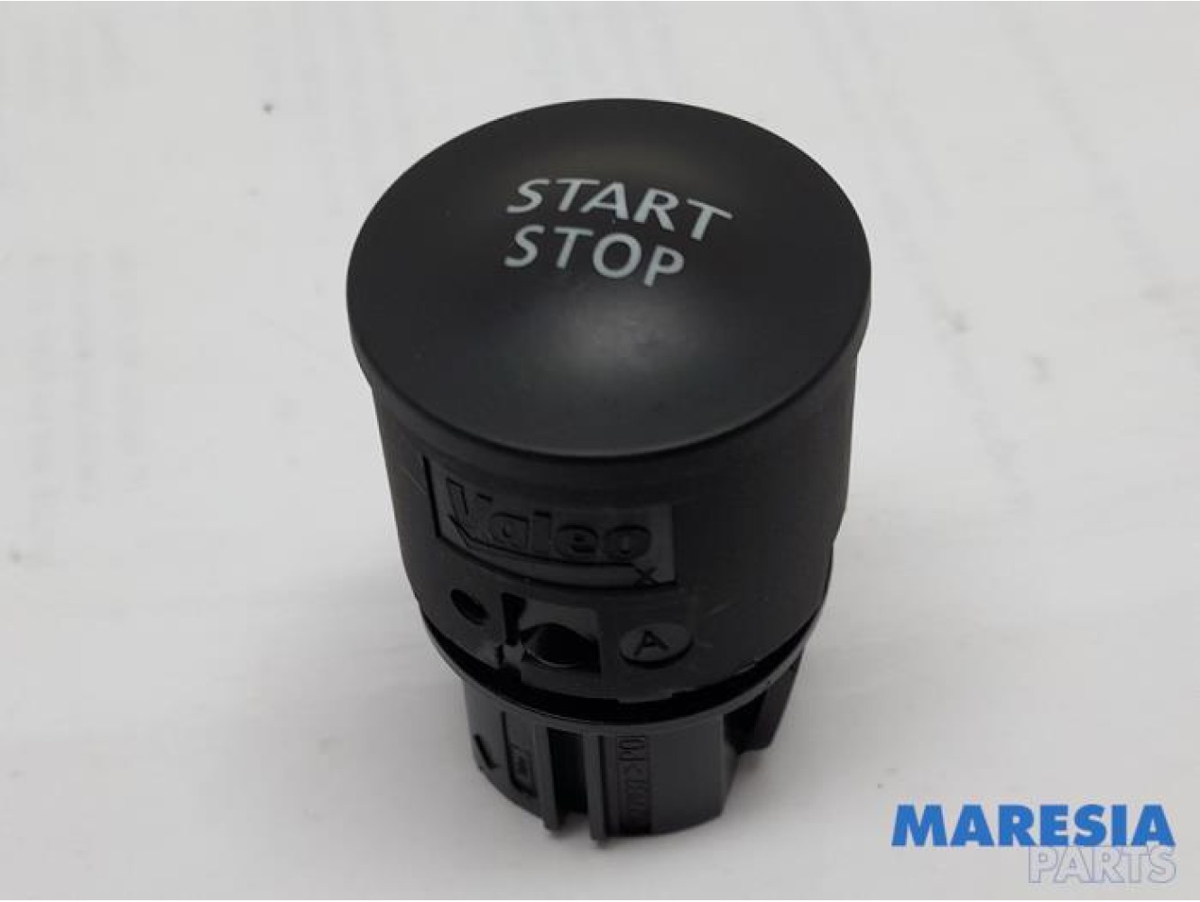 Renault - Captur - Start/stop switch