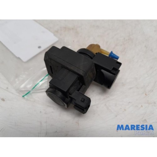 Renault - Trafic - Turbo pressure regulator