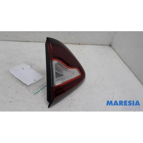 Renault - Captur - Taillight, right