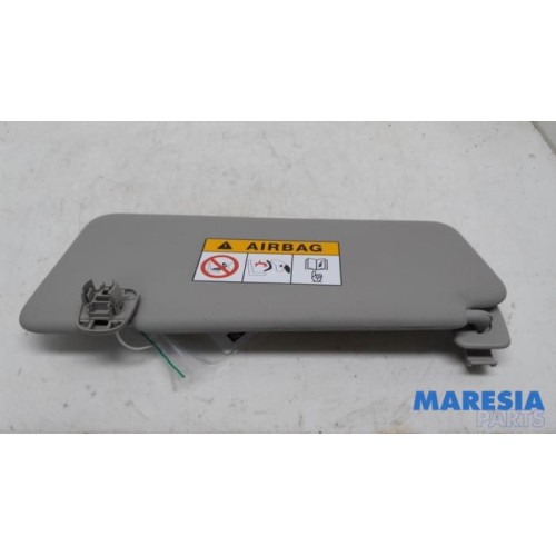 Renault - Captur - Sun visor