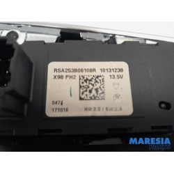 Renault - Captur - Cadre radio