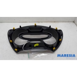 Renault - Captur - Odometer decorative strip