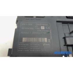 Renault - Captur - Card reader (lock)