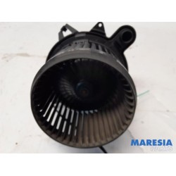 Renault - Captur - Heating and ventilation fan motor