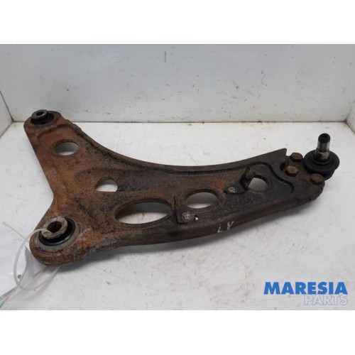 Renault - Trafic - Front wishbone, left