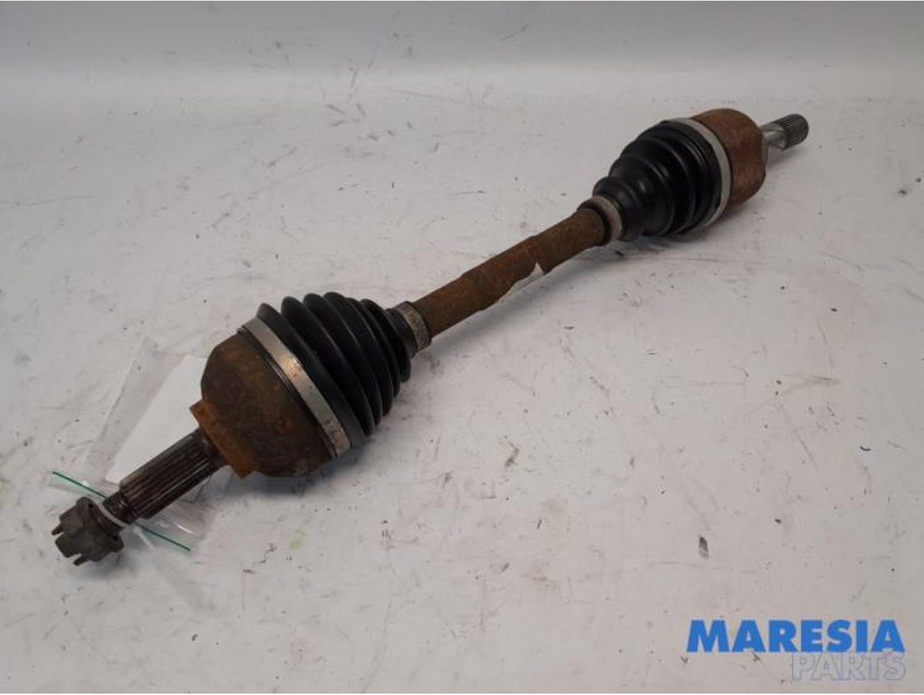 Renault - Trafic - Aandrijfas links-voor