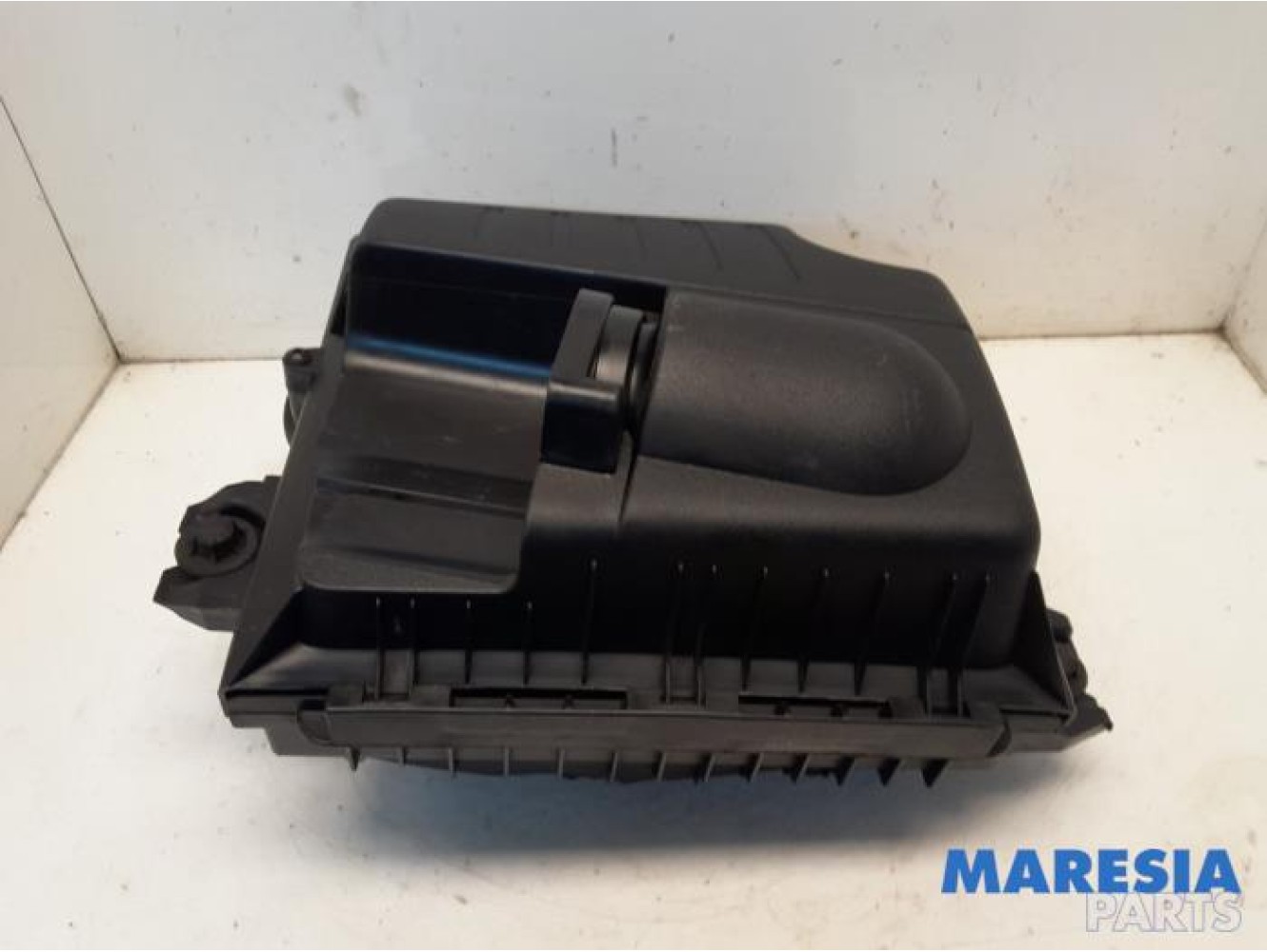 Renault - Trafic - Air box