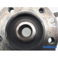 Renault - Trafic - Knuckle, front right