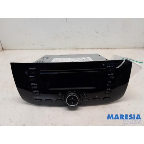 Fiat - Punto - Radio CD player