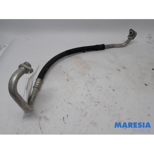 Renault - Trafic - Air conditioning line