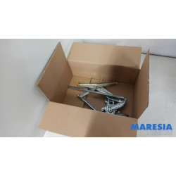 Alfa Romeo - 166 - Ruitmechaniek 4Deurs links-voor