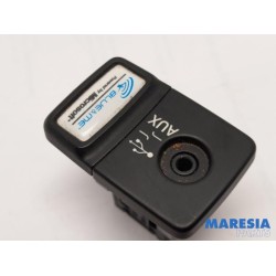 Fiat - Punto - AUX/USB aansluiting