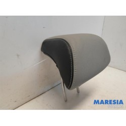 Peugeot - 208 - Headrest