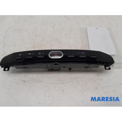 Fiat - Punto - Panic lighting switch