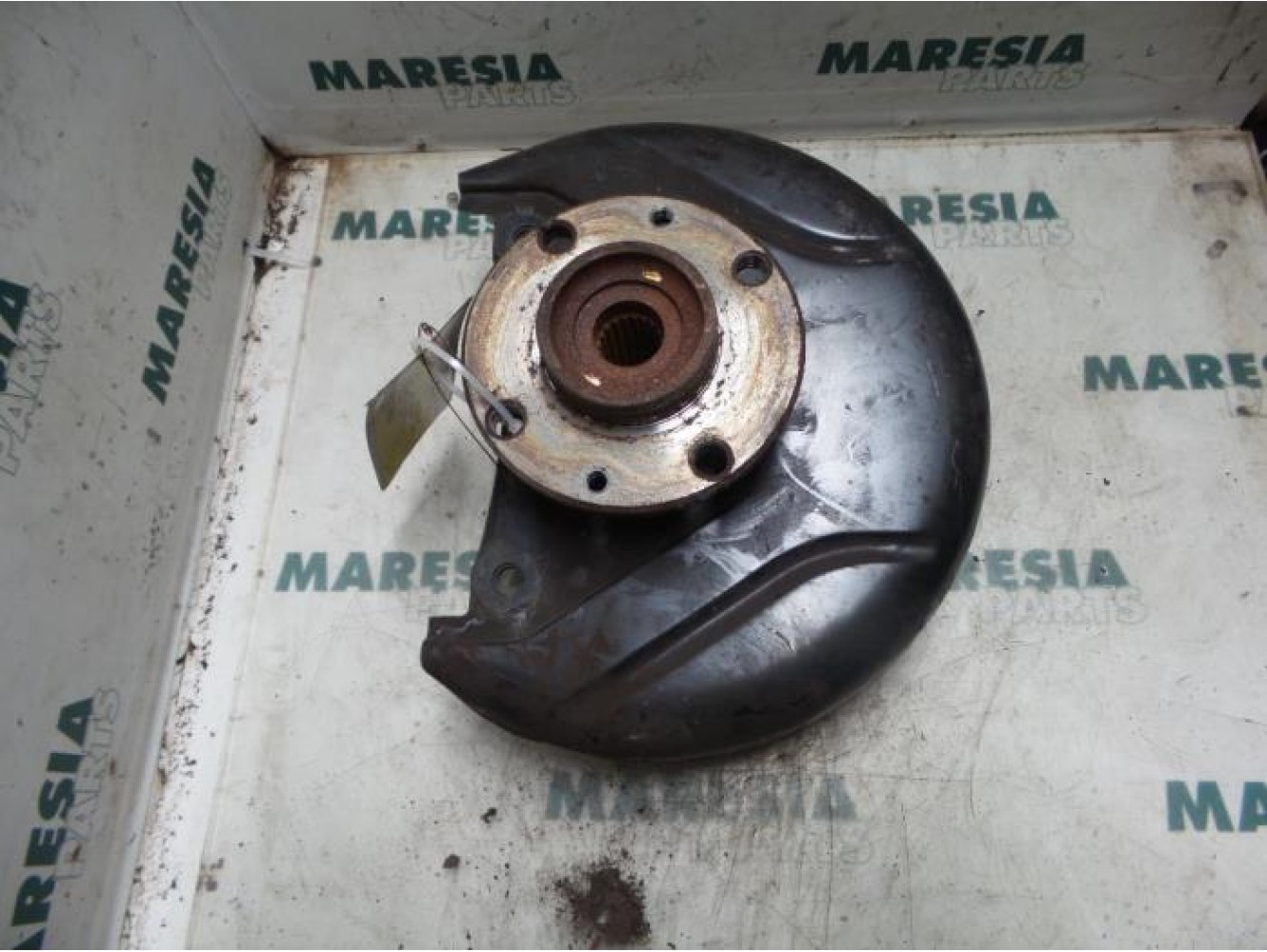 Fiat - Panda - Knuckle, front left