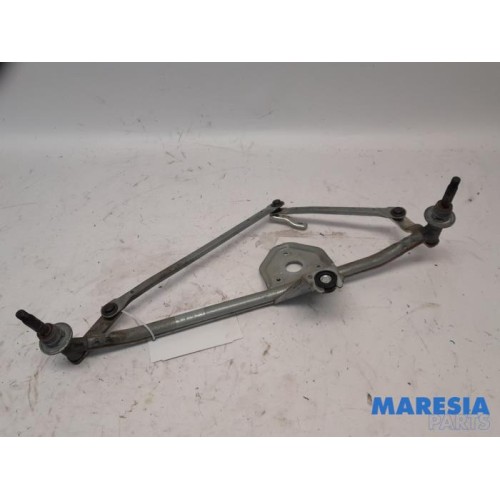 Renault - Trafic - Wiper mechanism