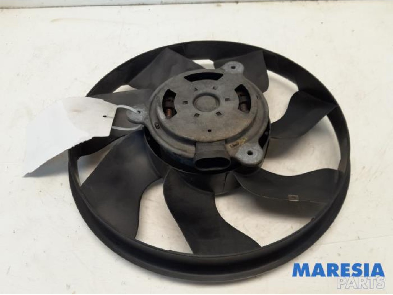 Renault - Trafic - Fan motor