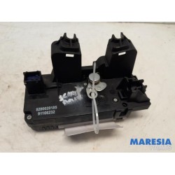 Renault - Trafic - Sliding door lock mechanism, right