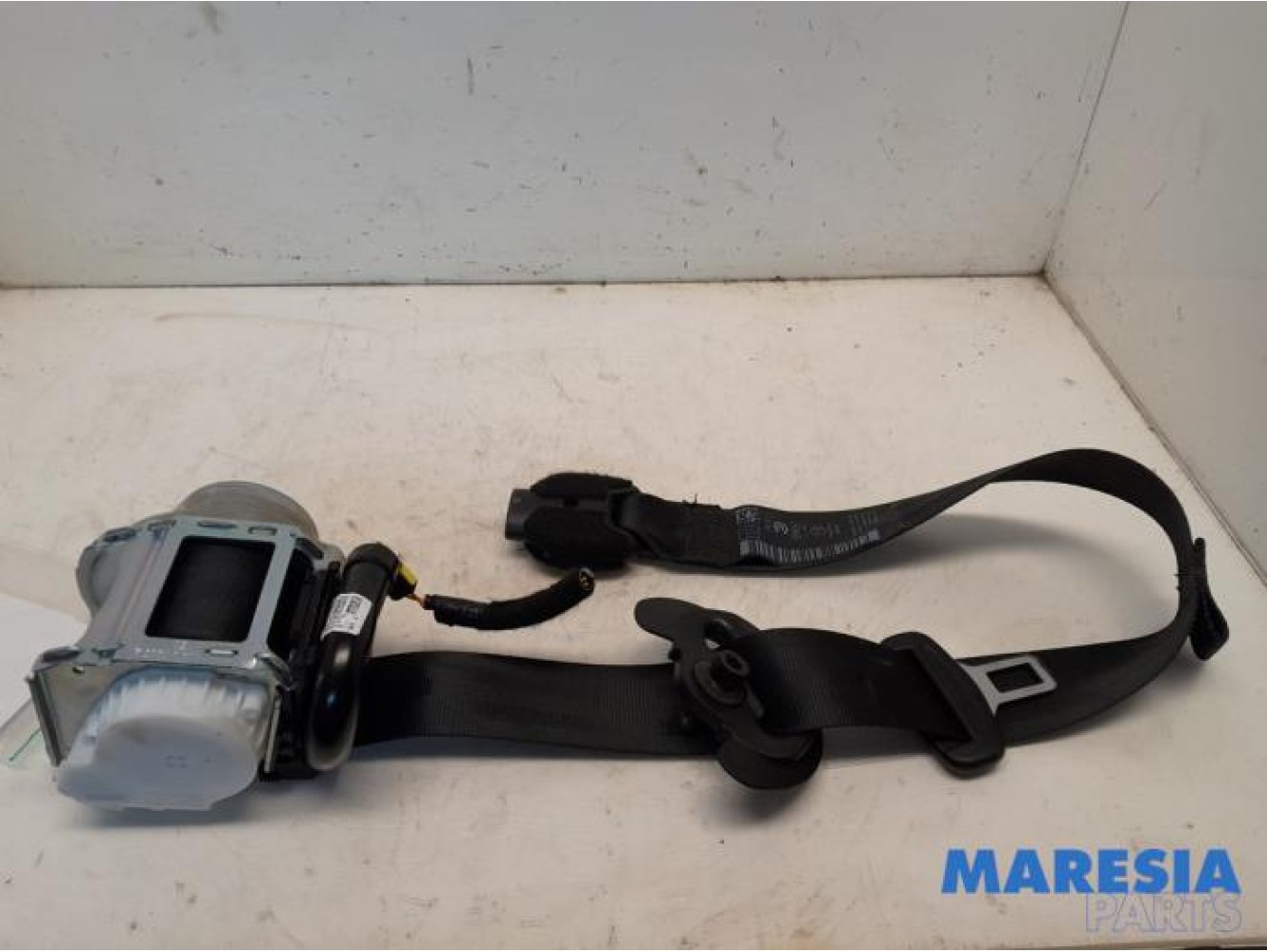 Citroen - C5 Aircross - Front seatbelt, left