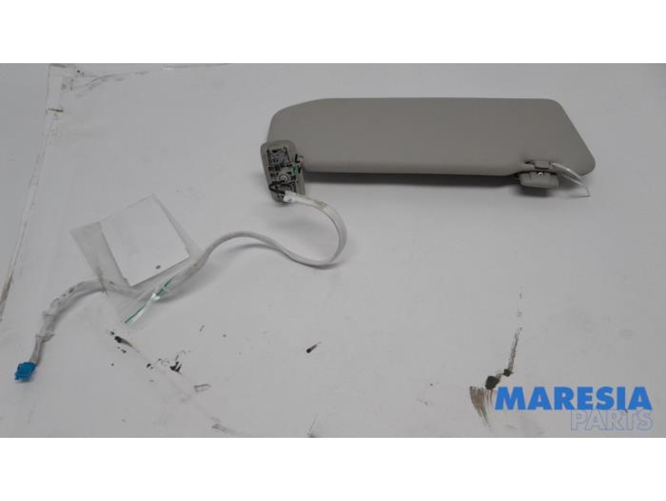 Citroen - C5 Aircross - Sun visor