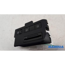 Citroen - C5 Aircross - AIH headlight switch
