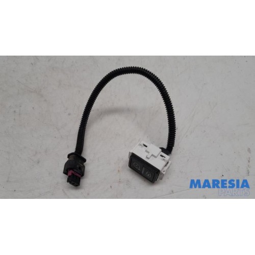 Citroen - C5 Aircross - Switch