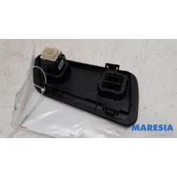 Citroen - C5 Aircross - Tailgate switch