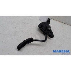 Renault - Trafic - Gaspedaalpositie Sensor