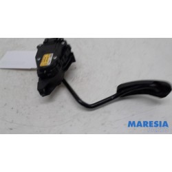 Renault - Trafic - Gaspedaalpositie Sensor