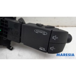 Renault - Trafic - Steering column stalk