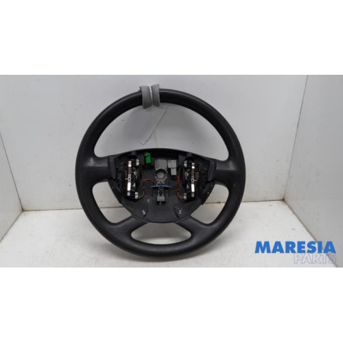 Renault - Trafic - Steering wheel