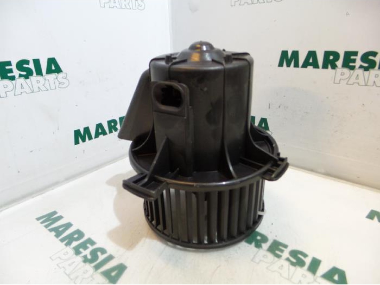 Citroen - C4 - Heating and ventilation fan motor