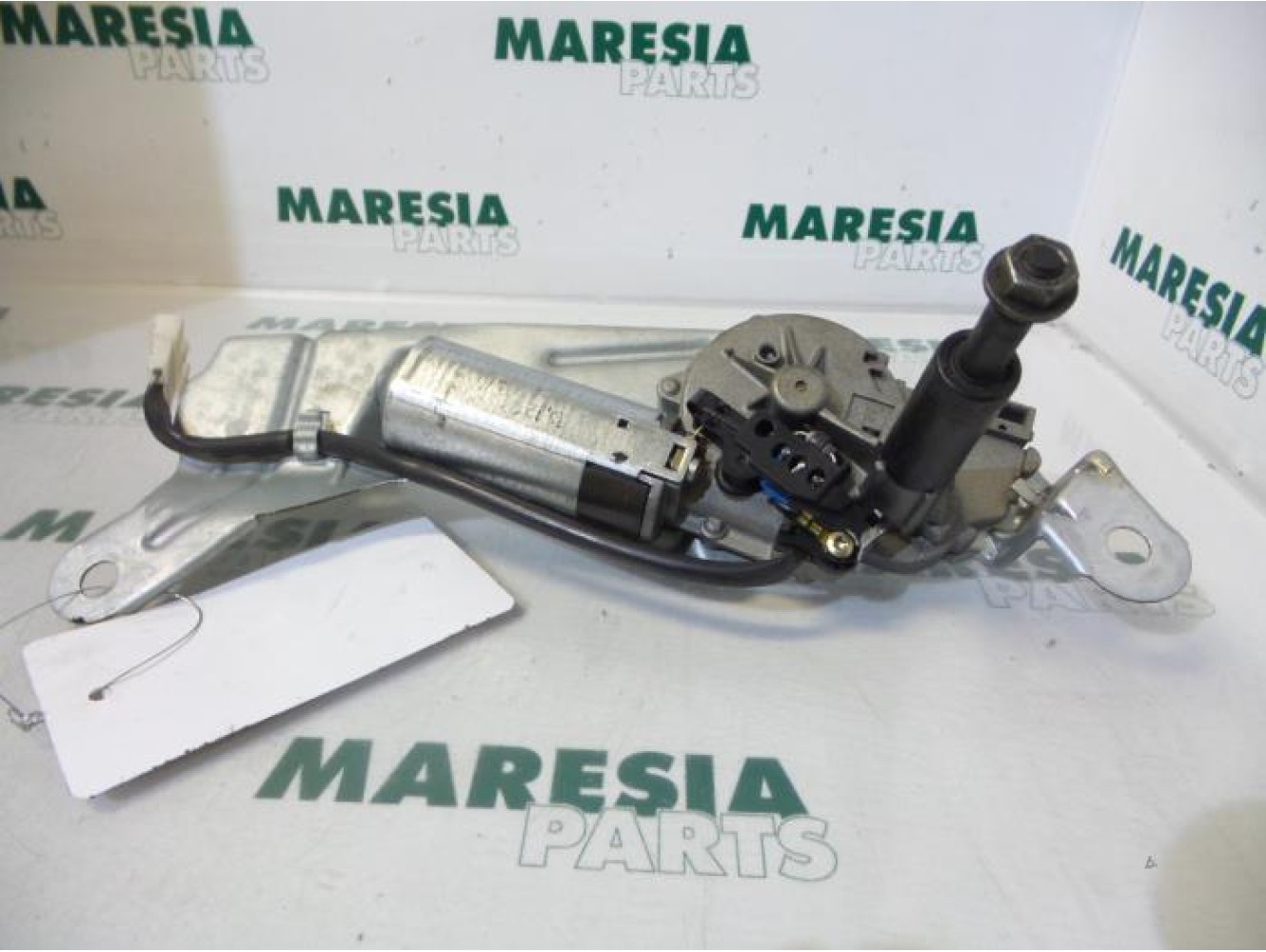 Renault - Laguna - Ruitenwissermotor achter