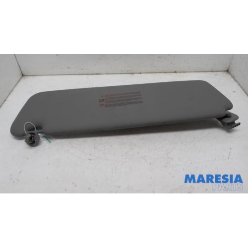 Renault - Trafic - Sun visor