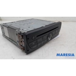 Renault - Trafic - Radio CD player
